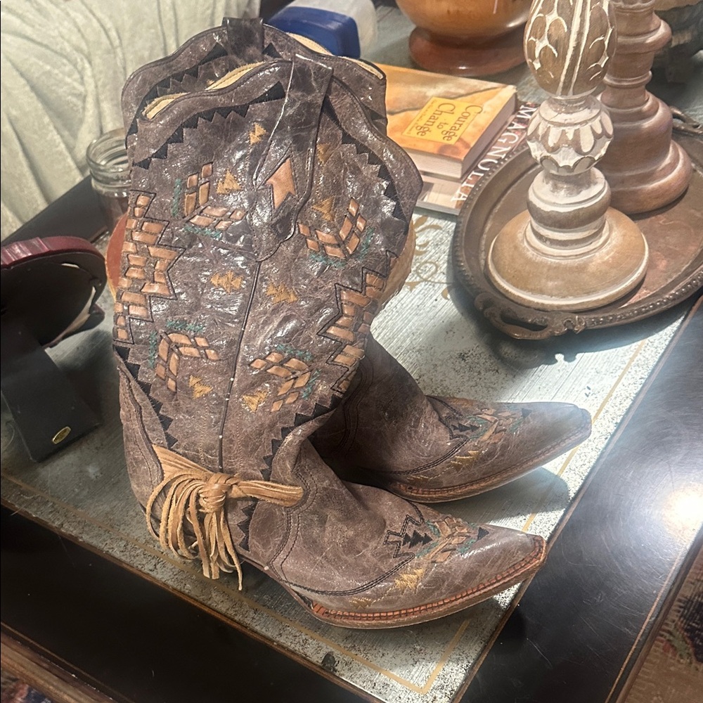 Embroidered Brown Heeled Boots